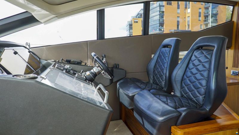 Sunseeker Predator 57