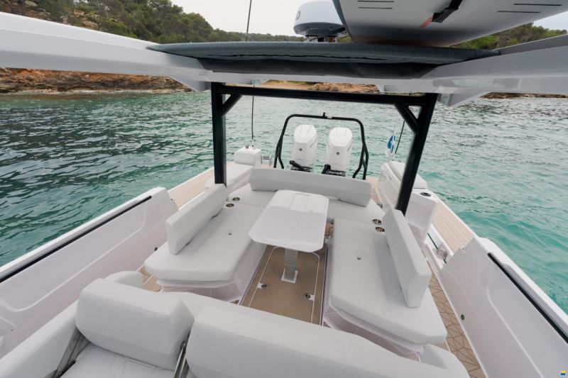 Axopar 38 Sun-Top