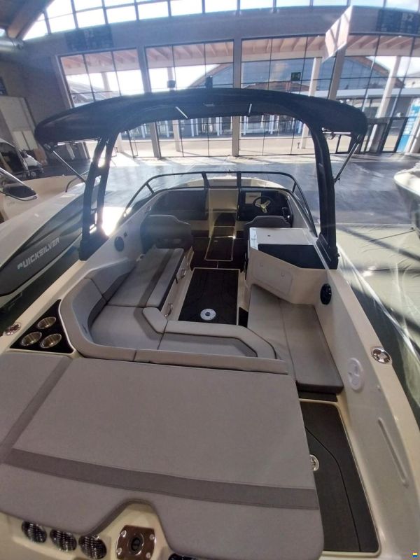 Bayliner V22 OE