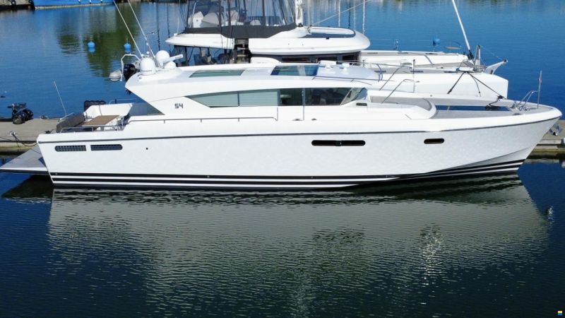 Delta Powerboats 54