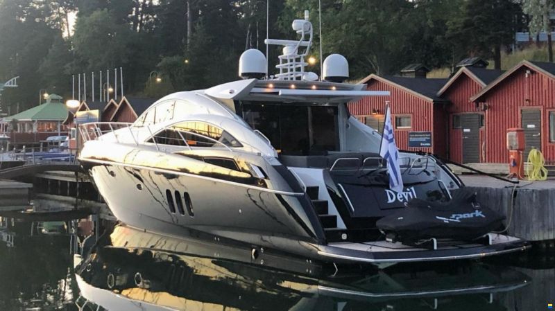 Sunseeker Predator 62