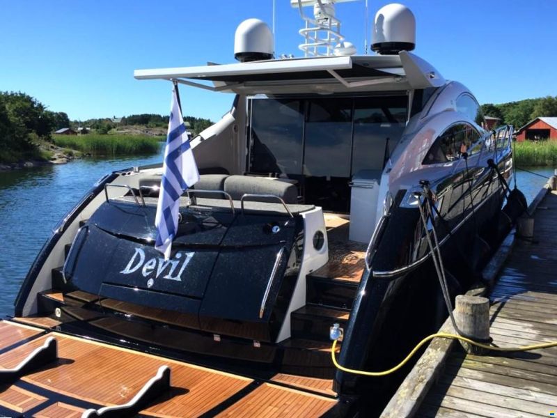 Sunseeker Predator 62