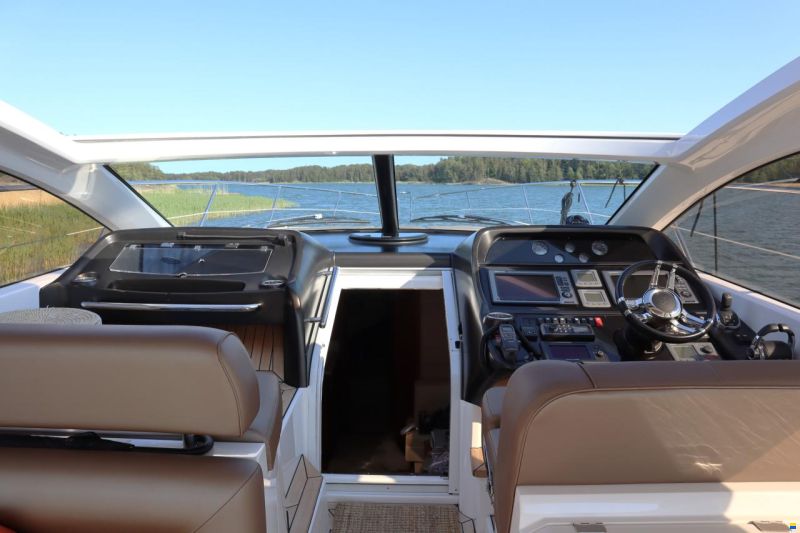 Sunseeker Portofino 48