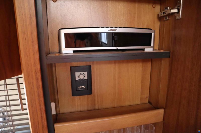 Sunseeker Portofino 48