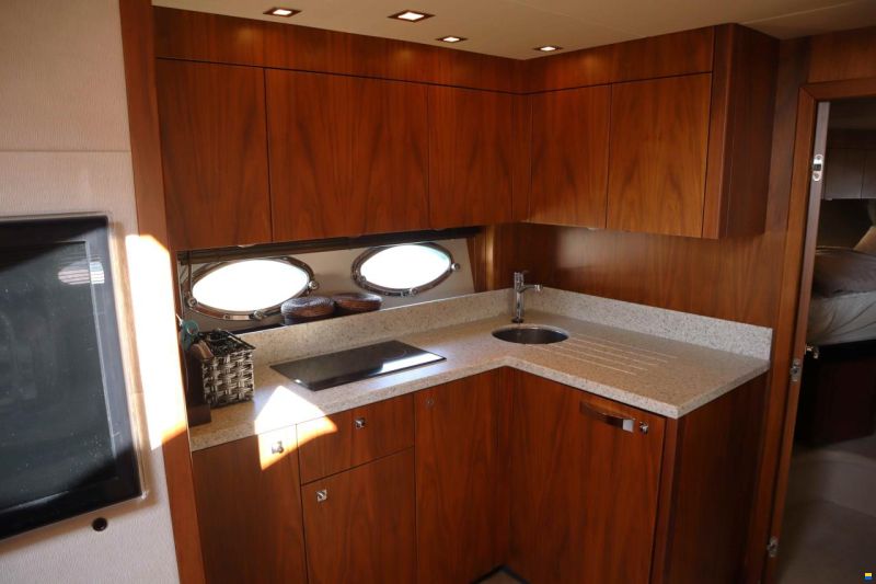 Sunseeker Portofino 48
