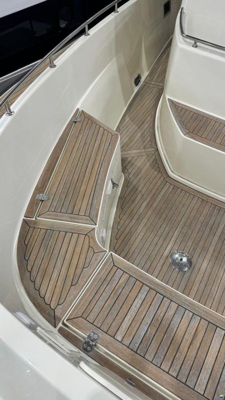 Targa 44