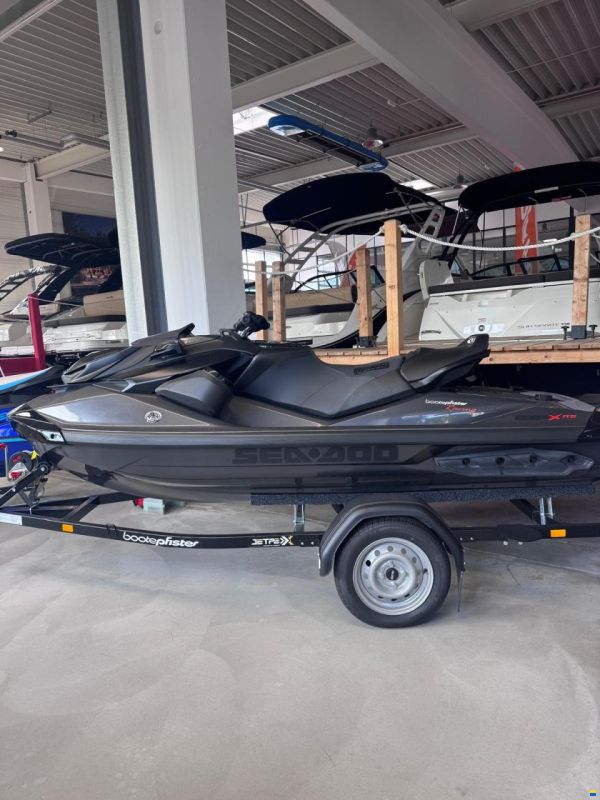 Sea-Doo RXP - X RS 300 Audio Premium Triple Blac