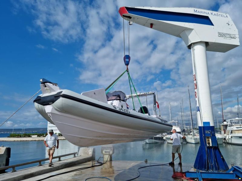 Ranieri Cayman 23.0 Sport Touring