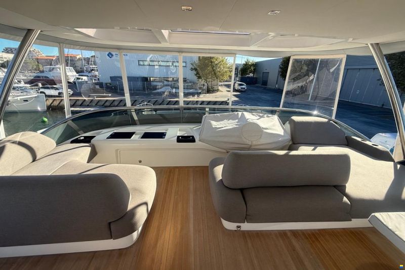 Lagoon Sixty 7