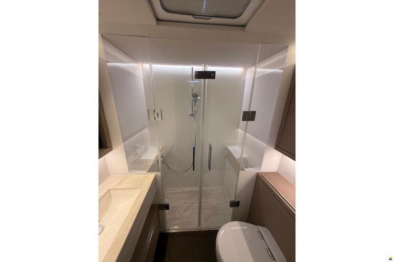 Lagoon Sixty 7