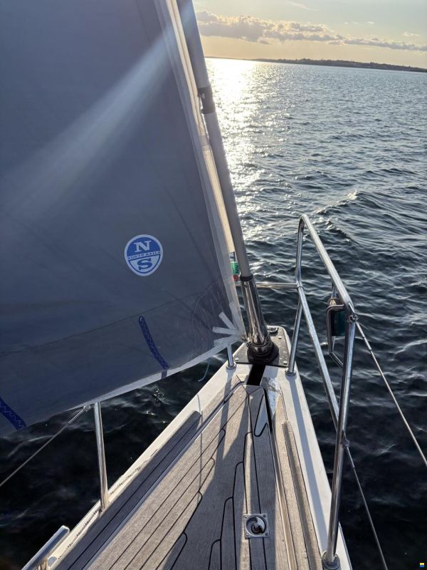 X-Yachts X-37