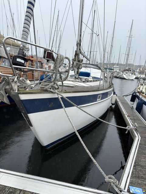 Hallberg-Rassy 38