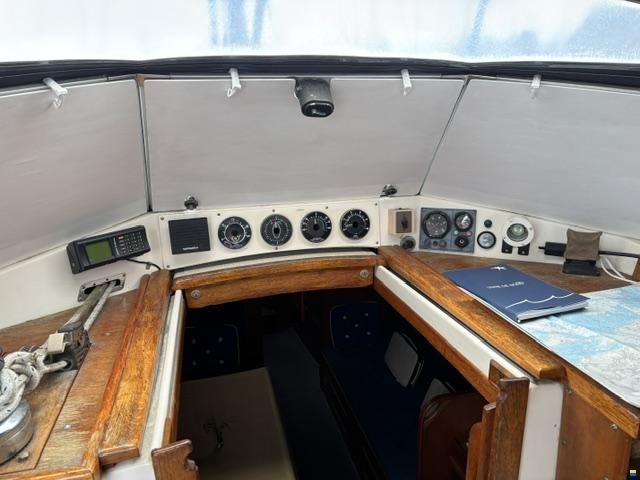 Hallberg-Rassy 38