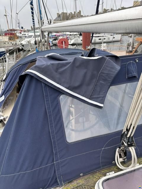 Hallberg-Rassy 38