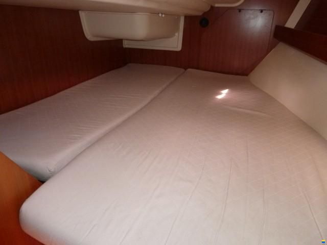 Dufour 325 Grand Large