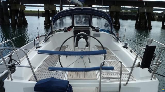 Dufour 325 Grand Large