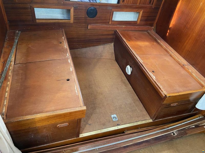 Sitala Yachts Nauticat 33