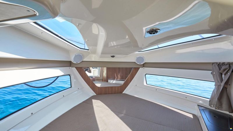 Quicksilver Active 755 Cruiser