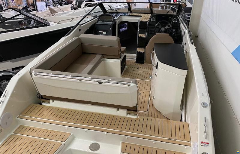 Quicksilver Active 755 Cruiser