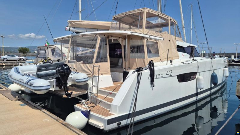 Fountaine Pajot Astrea 42