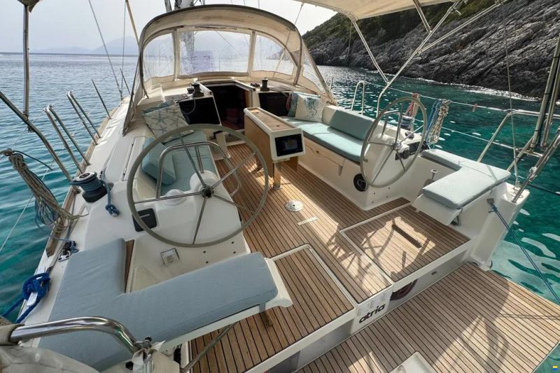 Dufour 382