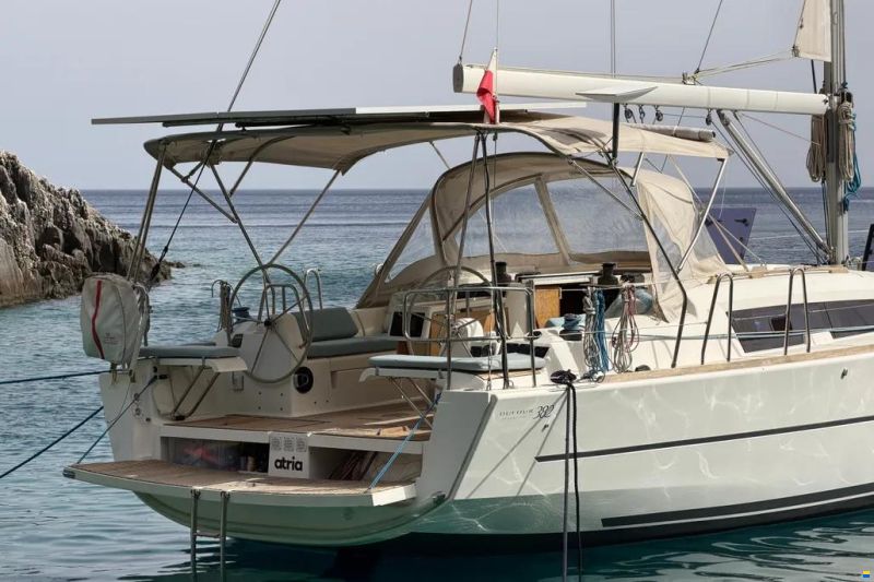 Dufour 382