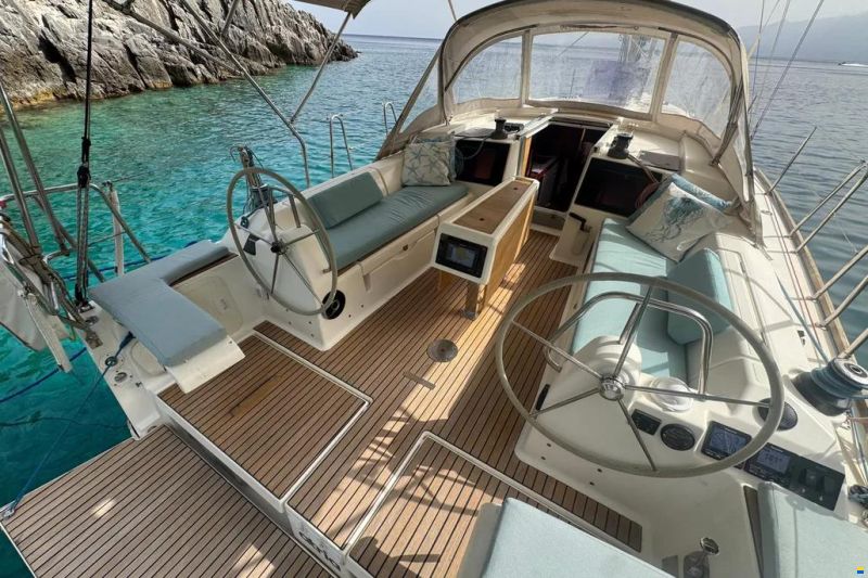 Dufour 382
