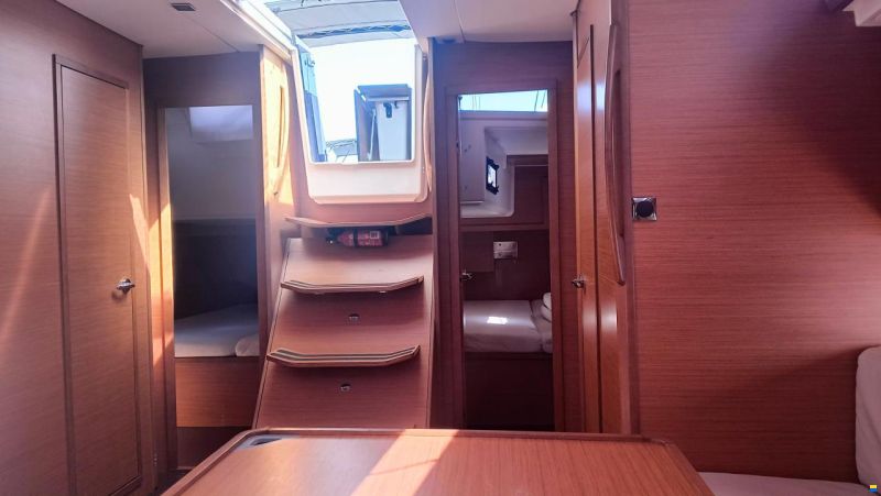 Dufour 470