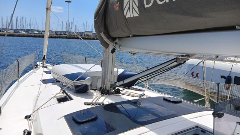 Dufour 470