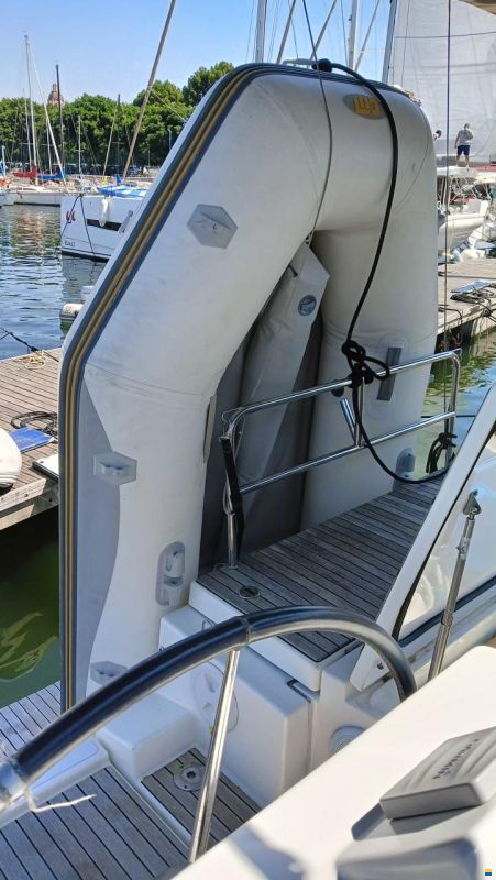 Dufour 470