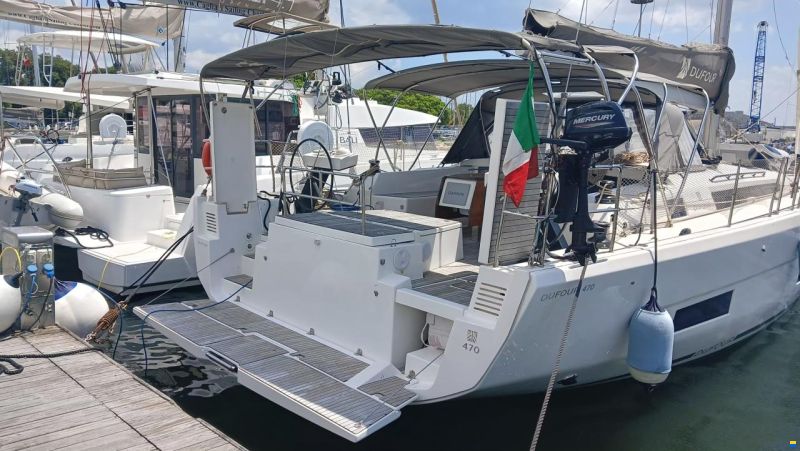 Dufour 470