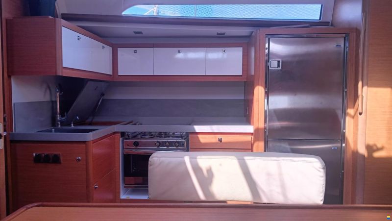 Dufour 470
