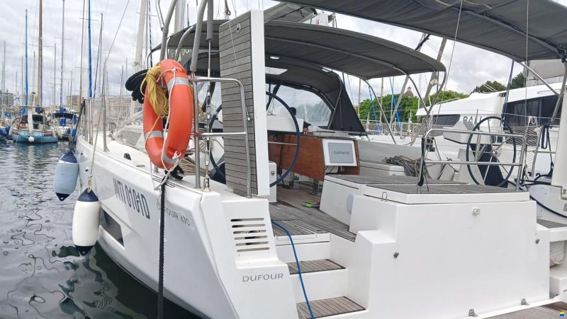 Dufour 470