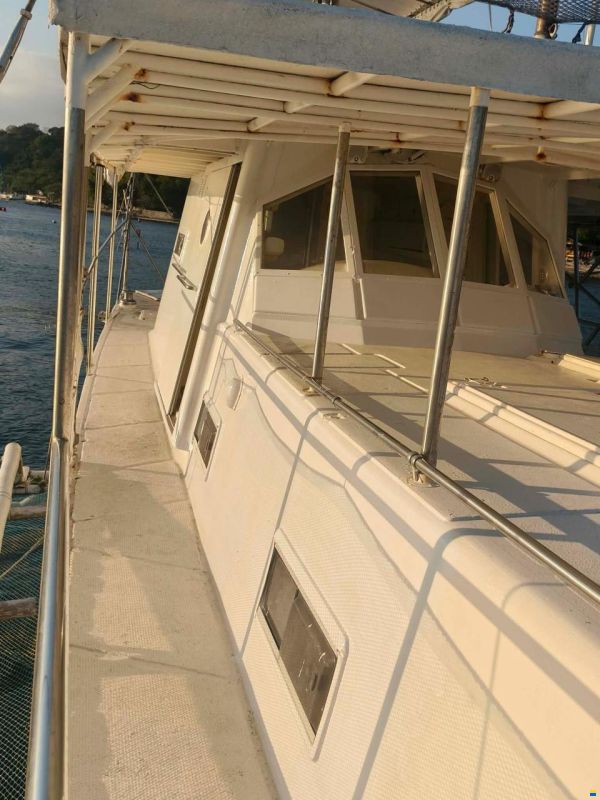 60ft Trimaran Spacious Motorsailer