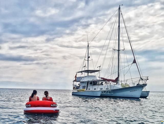 60ft Trimaran Spacious Motorsailer