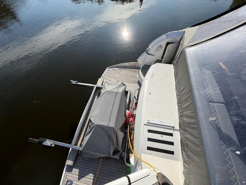 Sunseeker Manhattan 64