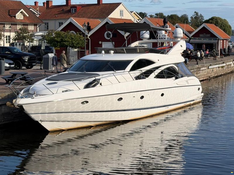 Sunseeker Manhattan 64