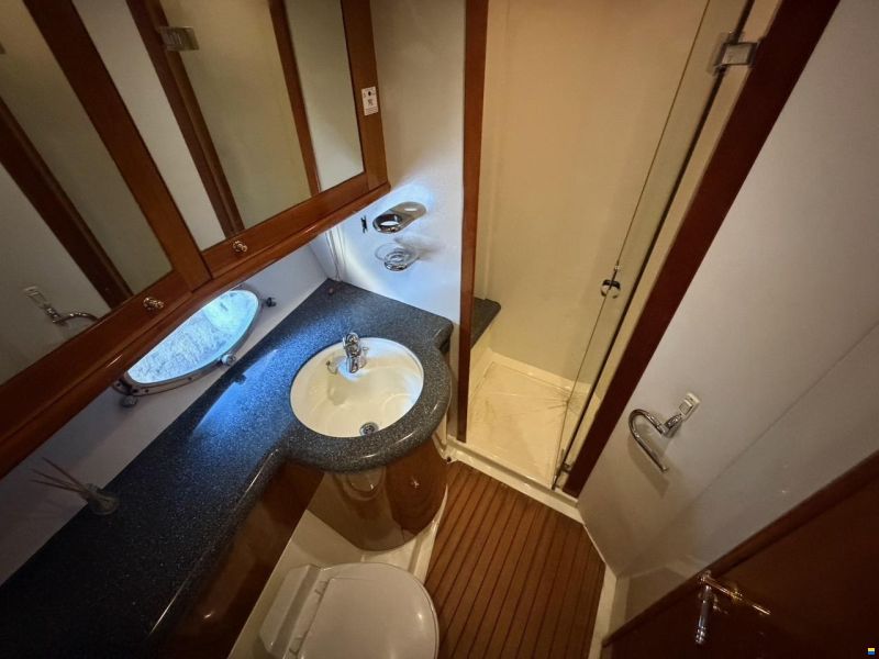 Sunseeker Manhattan 64