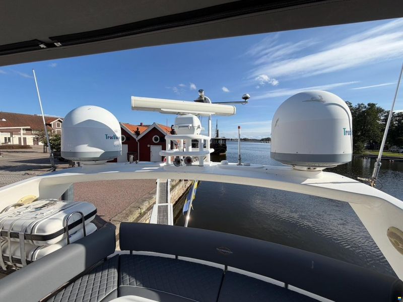 Sunseeker Manhattan 64