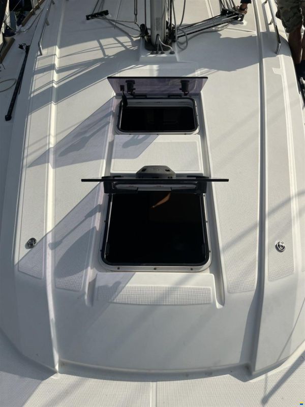 Beneteau OCEANIS 35