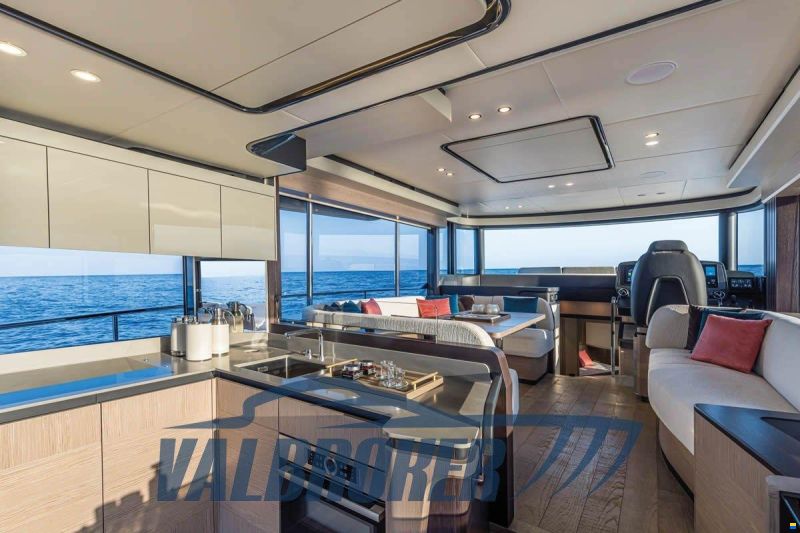 Absolute Navetta 53