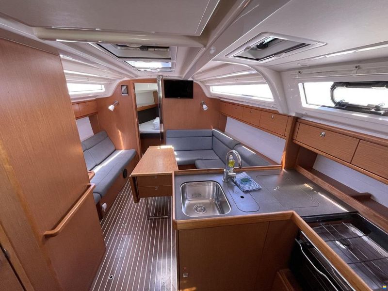 Bavaria 37 Cruiser