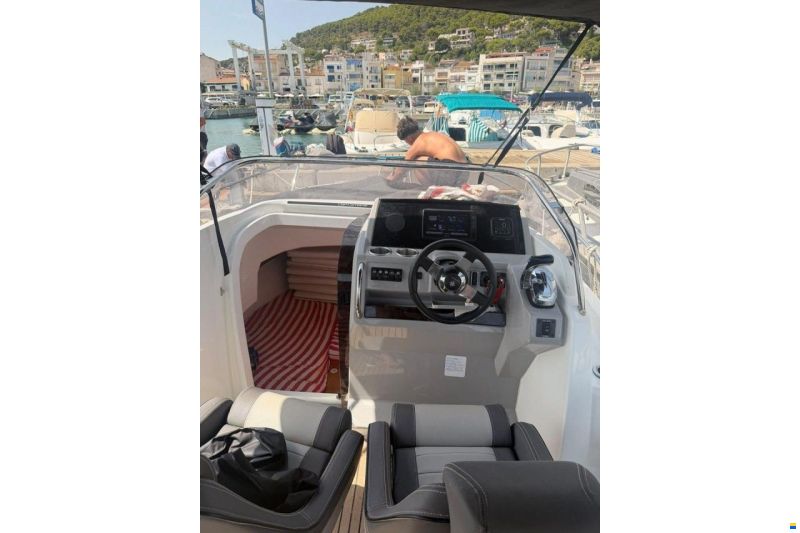 Jeanneau Cap Camarat 6.5 WA