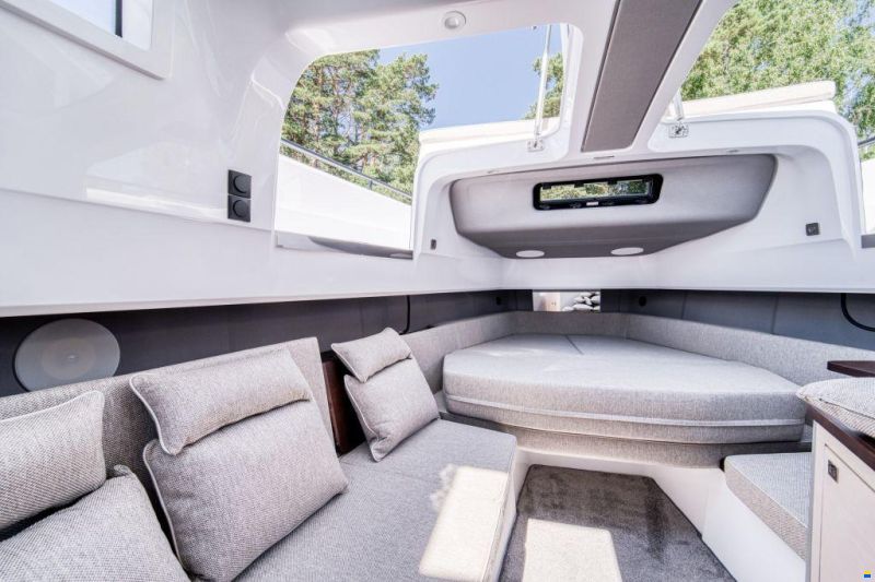 Axopar 45 Cross Cabin BRABUS
