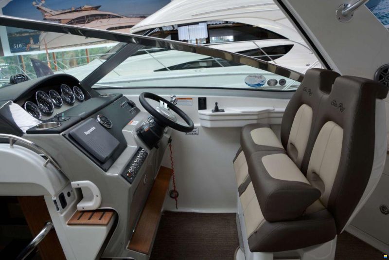Sea Ray 350 Sundancer