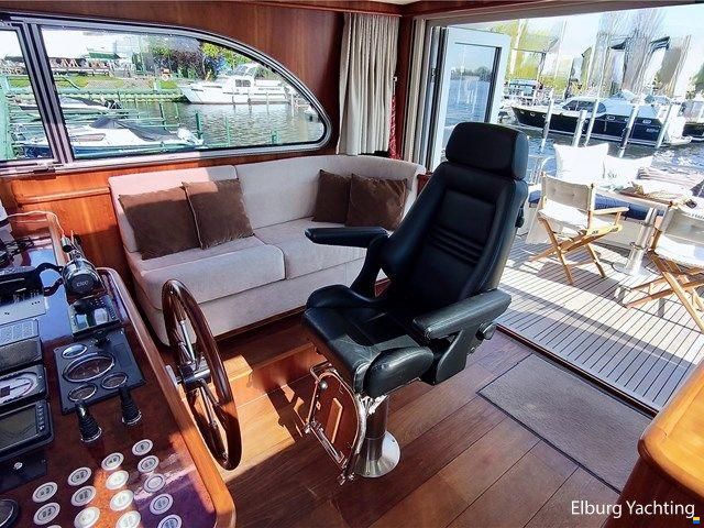 Van den Hoven 1600 - Exclusive