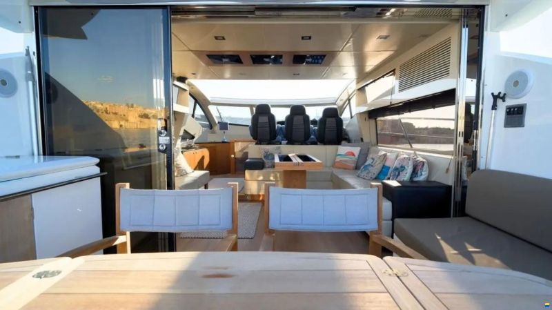 Sunseeker Predator 64