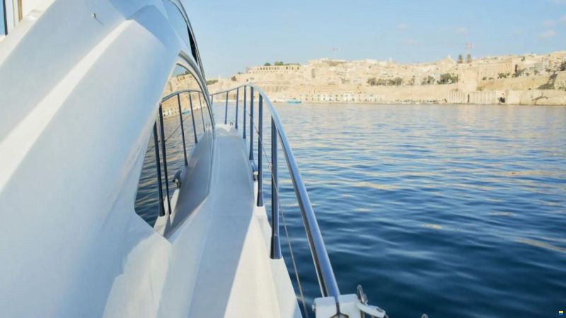 Sunseeker Predator 64