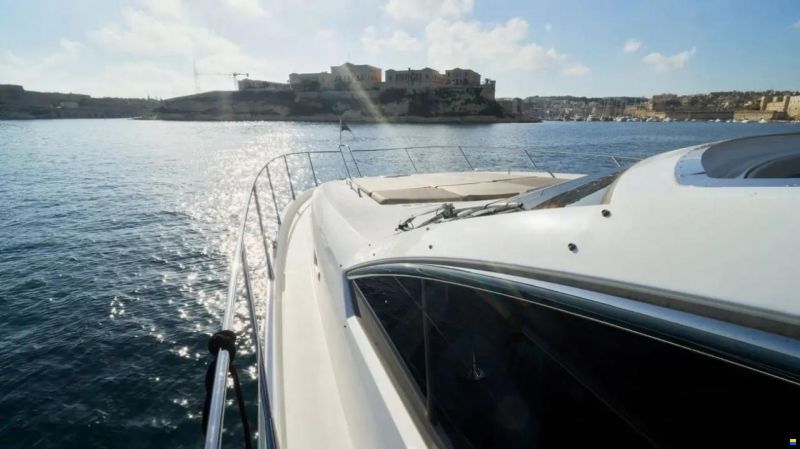 Sunseeker Predator 64