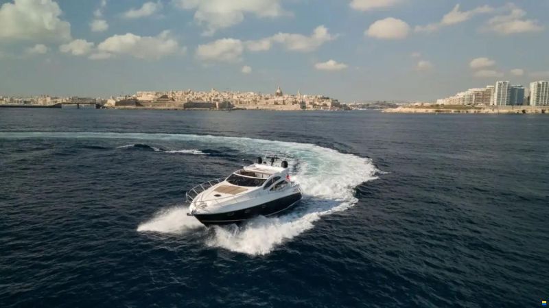 Sunseeker Predator 64